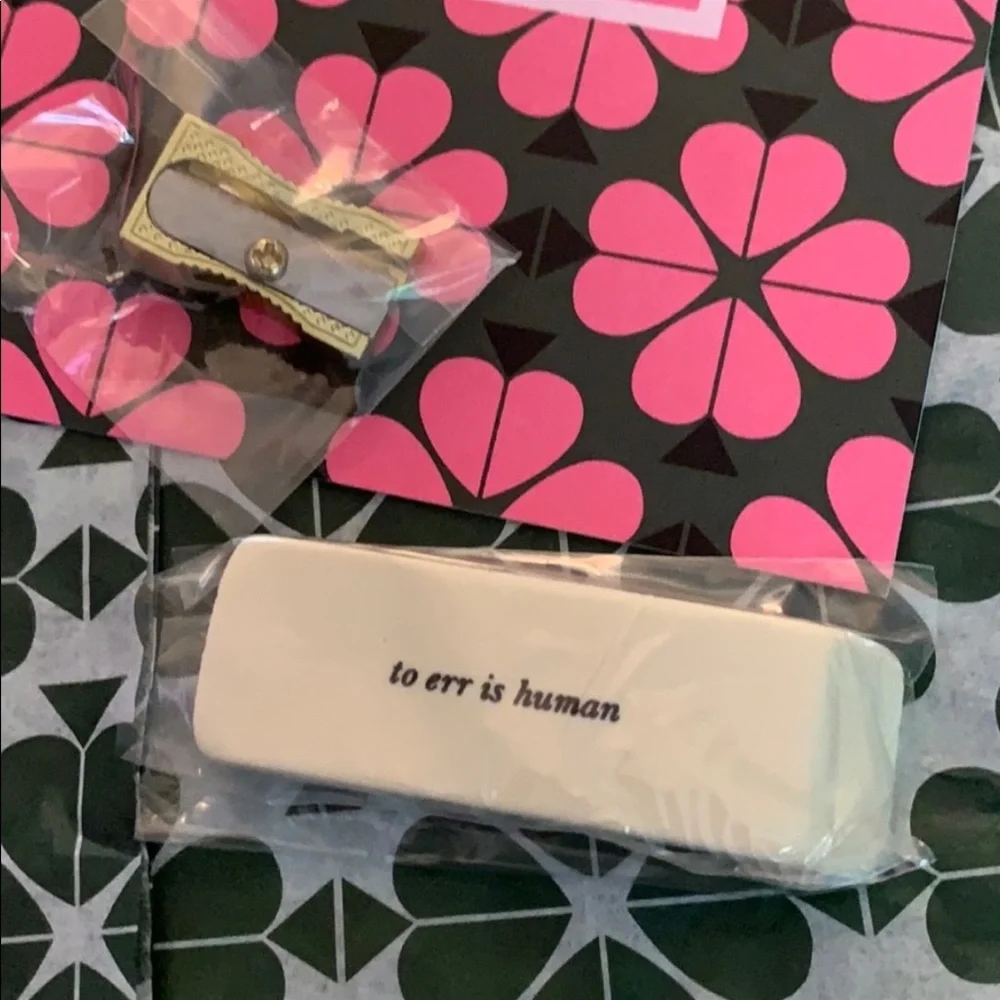 Kate Spade Graphic Golden Floral 7 Piece Pencil Pouch / Case Set.